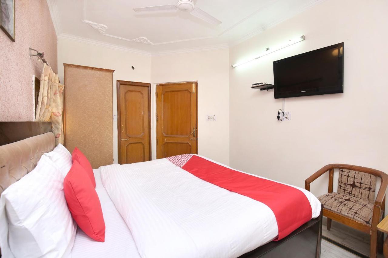 Hotel Amar Chandīgarh Eksteriør bilde