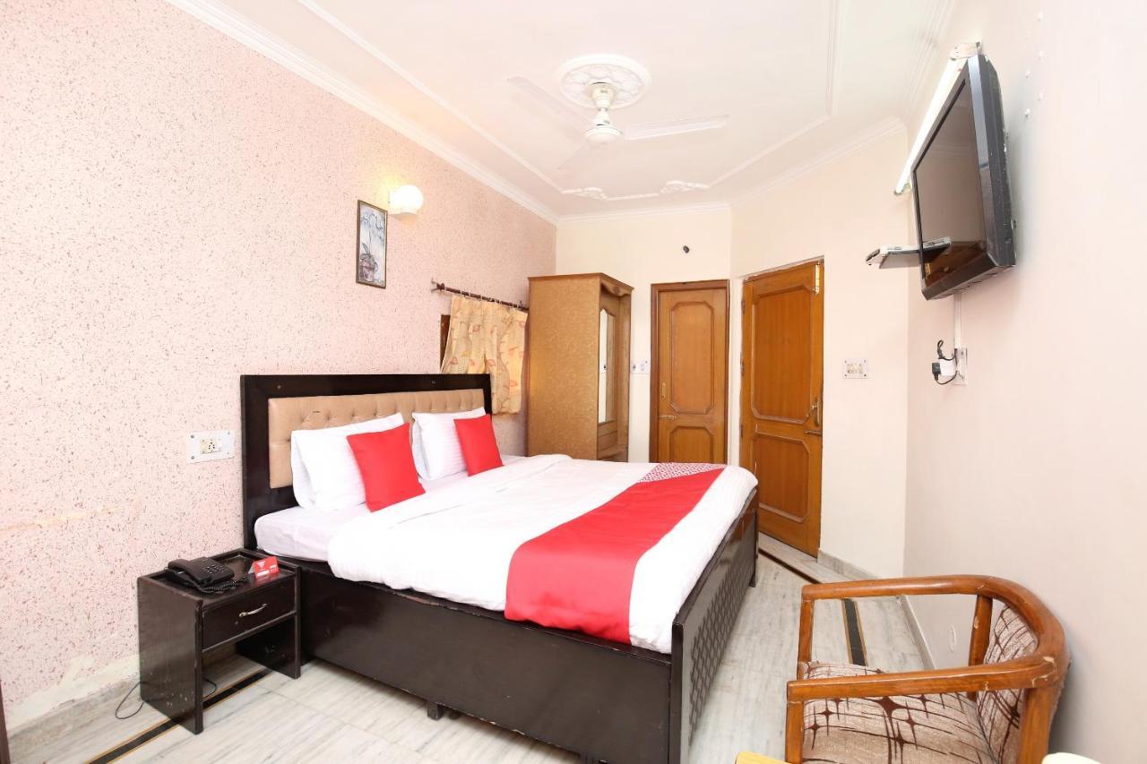 Hotel Amar Chandīgarh Eksteriør bilde